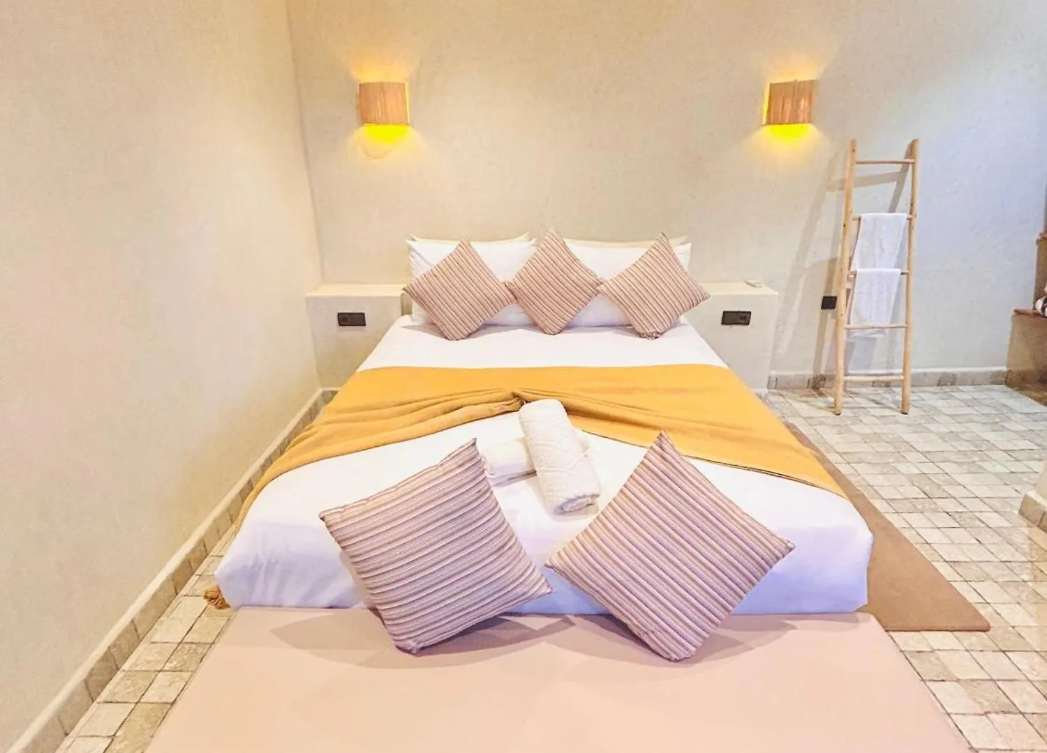 Villa Piscine Privee Sans Vis A Vis , Vue Superbe , Proche Centre - Fibre Optique Wifi Marrakesh